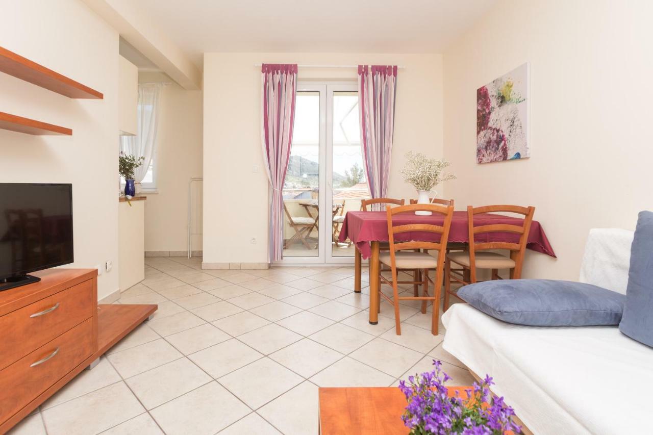 Alpeza Apartments Bol Dış mekan fotoğraf