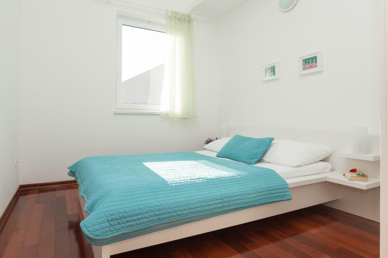 Alpeza Apartments Bol Dış mekan fotoğraf